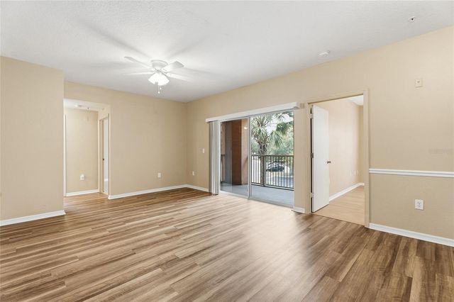 5512 METROWEST BOULEVARD 201, Orlando, FL 32811