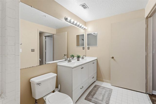 5512 METROWEST BOULEVARD 201, Orlando, FL 32811