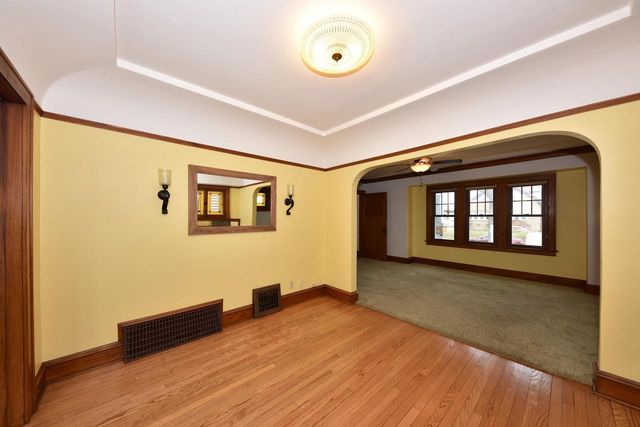 6425 W Chambers STREET, Milwaukee, WI 53210