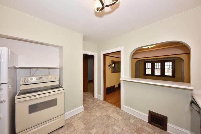 6425 W Chambers STREET, Milwaukee, WI 53210