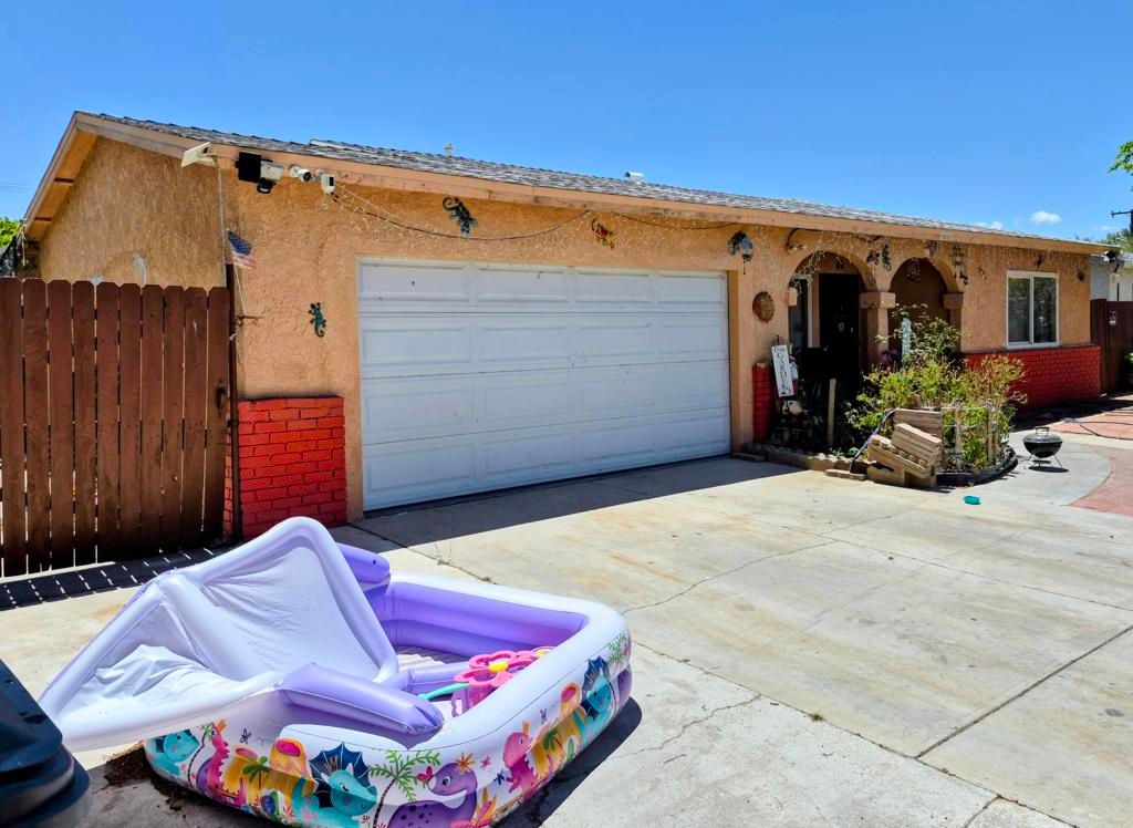 Image 2 of property listing at 82284 Olivera Way, Indio, CA 92201