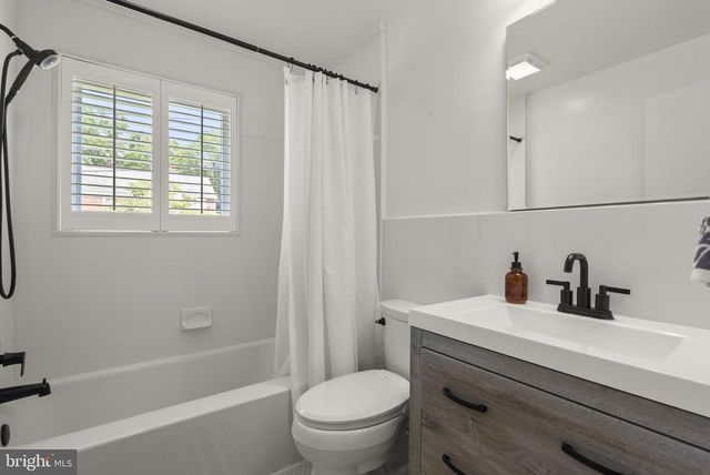 4624 EDGEFIELD RD, Bethesda, MD 20814