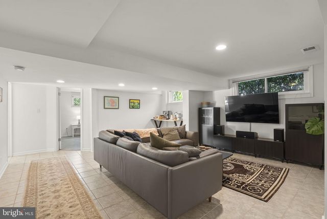 4624 EDGEFIELD RD, Bethesda, MD 20814