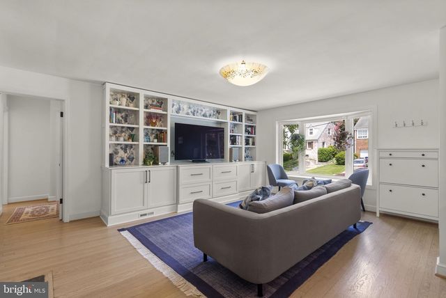 4624 EDGEFIELD RD, Bethesda, MD 20814