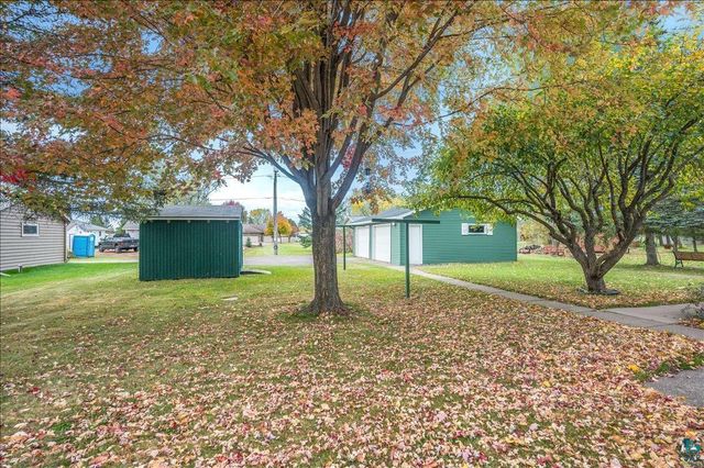 6521 Hughitt Ave, Superior, WI 54880