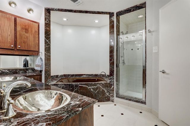 8200 Neely DR 223, Austin, TX 78759