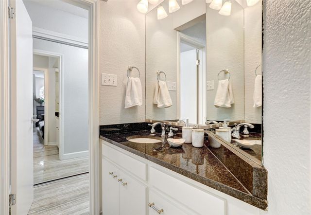 8200 Neely DR 223, Austin, TX 78759