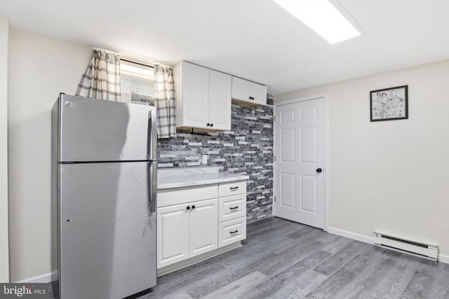 903 CRICKET LN, Woodbridge, NJ 07095