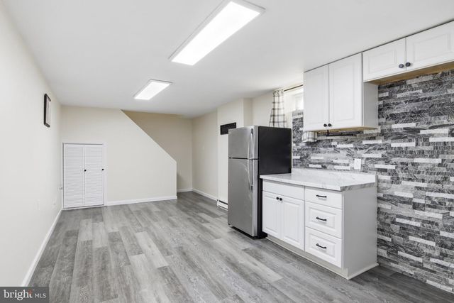 903 CRICKET LN, Woodbridge, NJ 07095