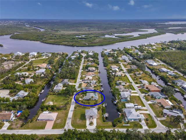 9008 ALLAPATA LANE, Venice, FL 34293