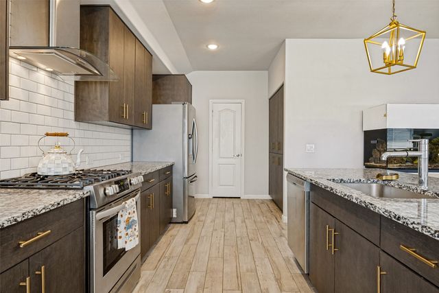 828 Foxtail Bend, Lavon, TX 75166