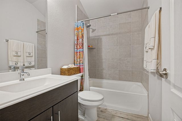 828 Foxtail Bend, Lavon, TX 75166