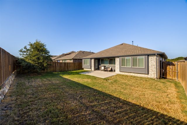 828 Foxtail Bend, Lavon, TX 75166