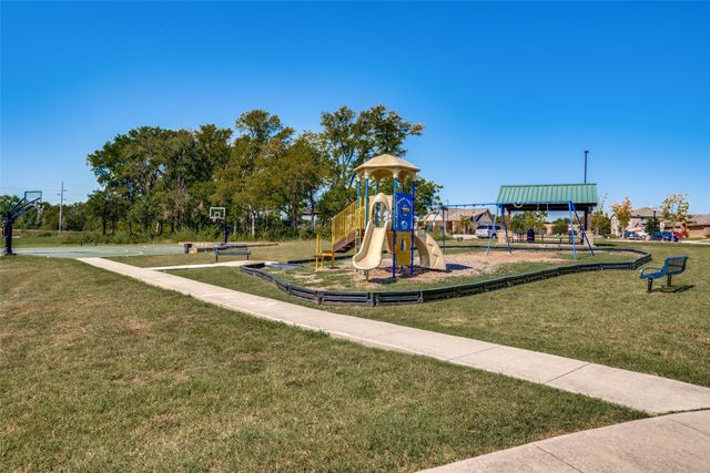 828 Foxtail Bend, Lavon, TX 75166