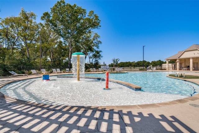 828 Foxtail Bend, Lavon, TX 75166