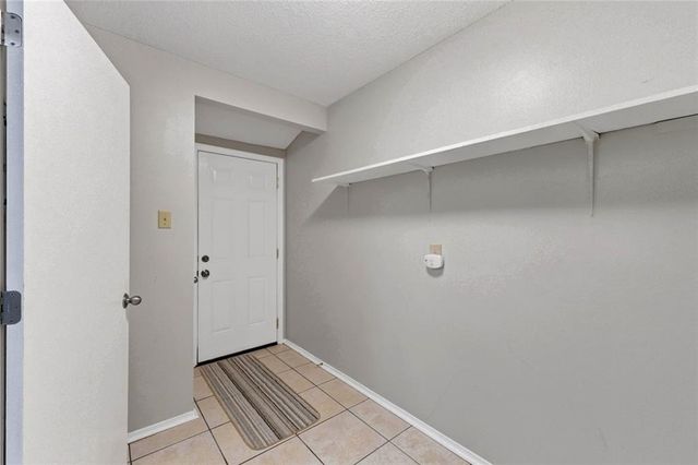 801 Trailwood Drive W, Mobile, AL 36608