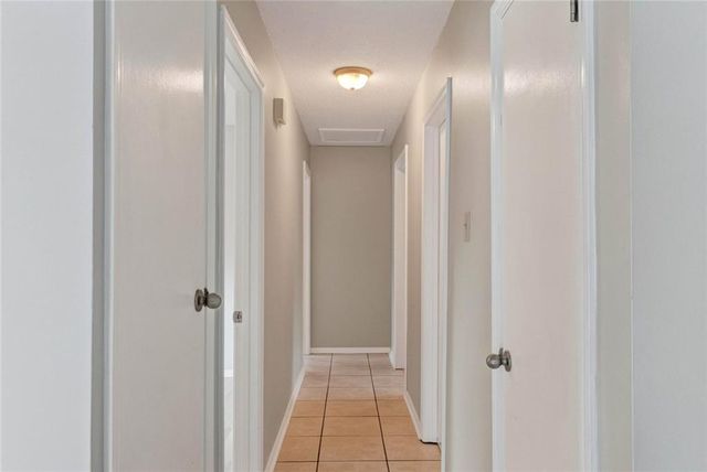 801 Trailwood Drive W, Mobile, AL 36608