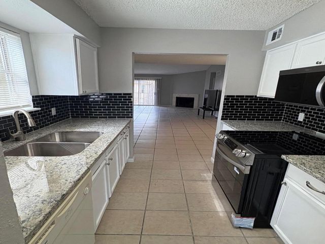 10101 S Gessner Road 515, Houston, TX 77071