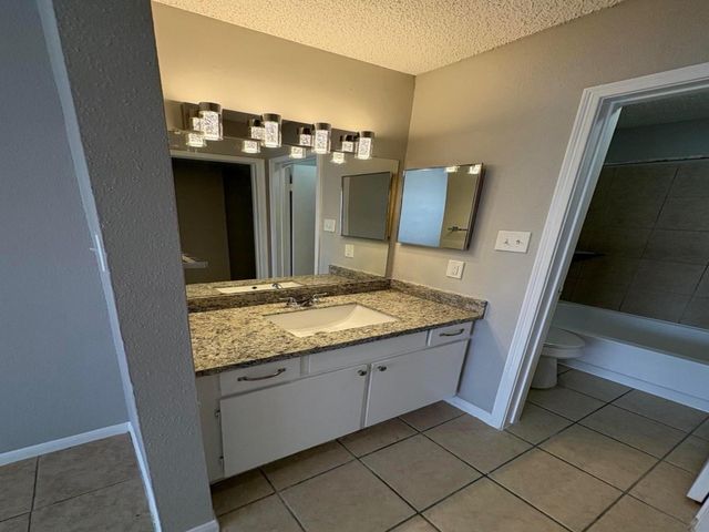10101 S Gessner Road 515, Houston, TX 77071