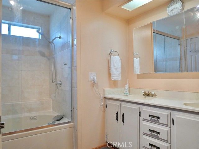 24921 Muirlands Boulevard 202, Lake Forest (el Toro), CA 92630