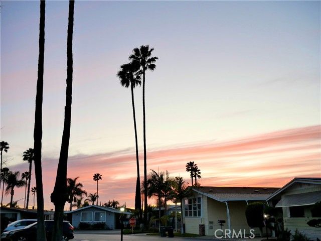 24921 Muirlands Boulevard 202, Lake Forest (el Toro), CA 92630