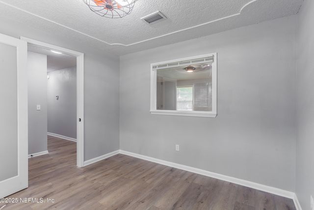 1515 W POINTER Drive W, Jacksonville, FL 32221