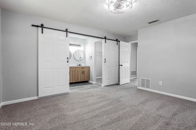 1515 W POINTER Drive W, Jacksonville, FL 32221