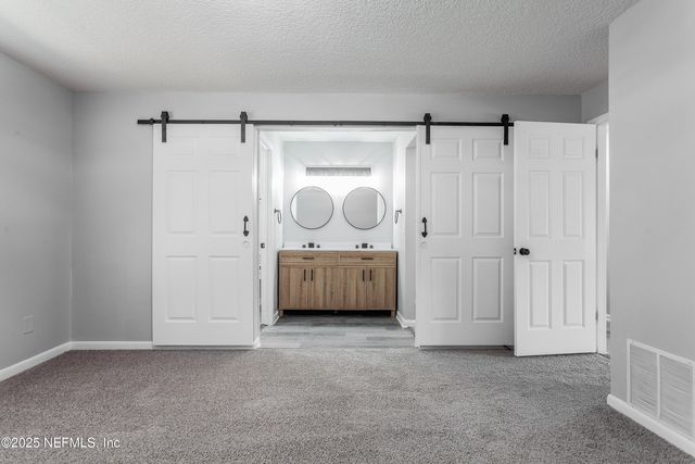 1515 W POINTER Drive W, Jacksonville, FL 32221