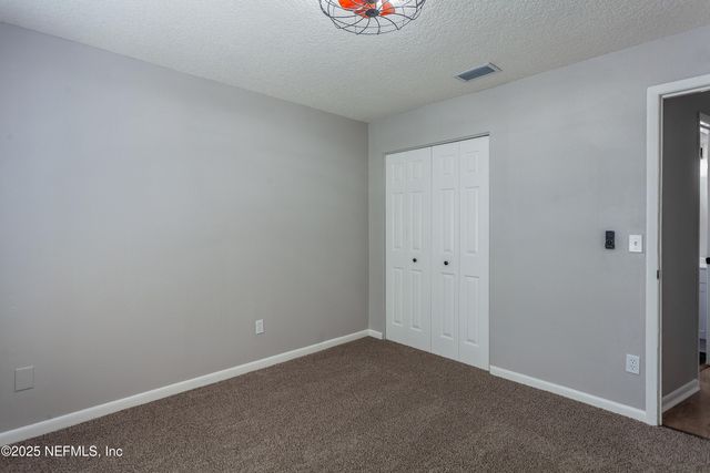 1515 W POINTER Drive W, Jacksonville, FL 32221