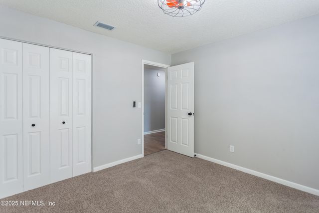 1515 W POINTER Drive W, Jacksonville, FL 32221