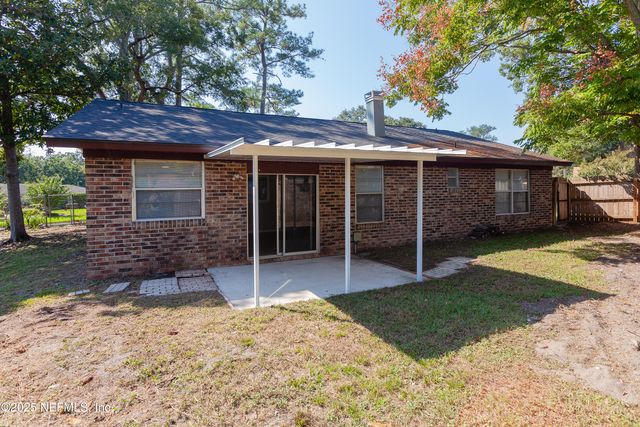1515 W POINTER Drive W, Jacksonville, FL 32221
