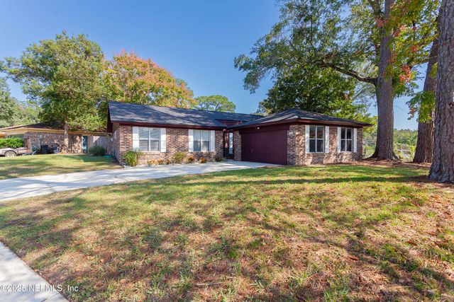 1515 W POINTER Drive W, Jacksonville, FL 32221