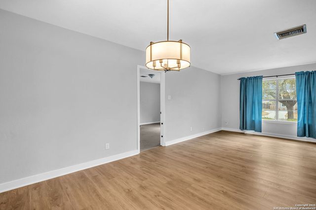 8211 Berrycreek, San Antonio, TX 78218