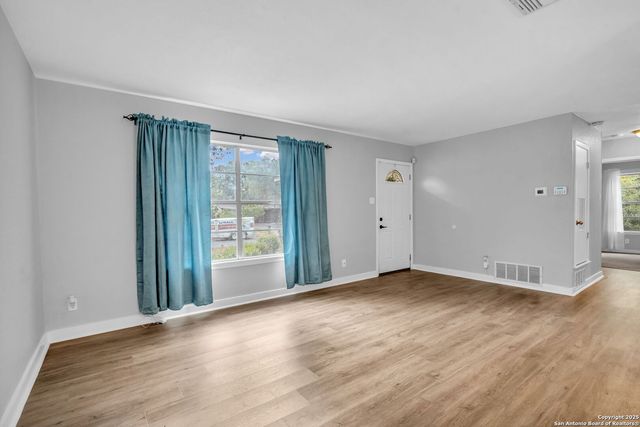 8211 Berrycreek, San Antonio, TX 78218