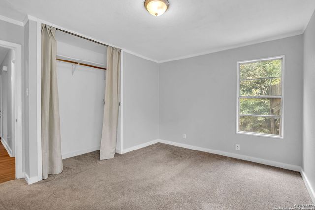 8211 Berrycreek, San Antonio, TX 78218