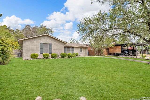 8211 Berrycreek, San Antonio, TX 78218