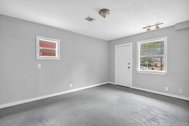 8211 Berrycreek, San Antonio, TX 78218