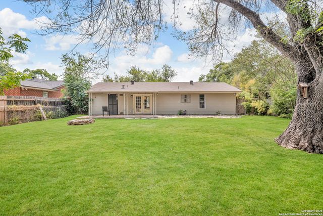 8211 Berrycreek, San Antonio, TX 78218