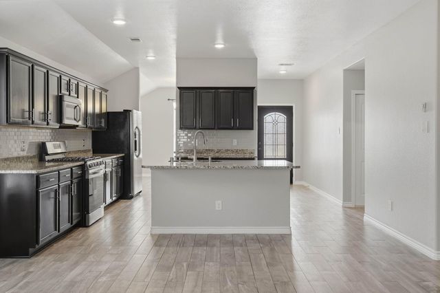 9431 Paloma Creek Drive, Tomball, TX 77375