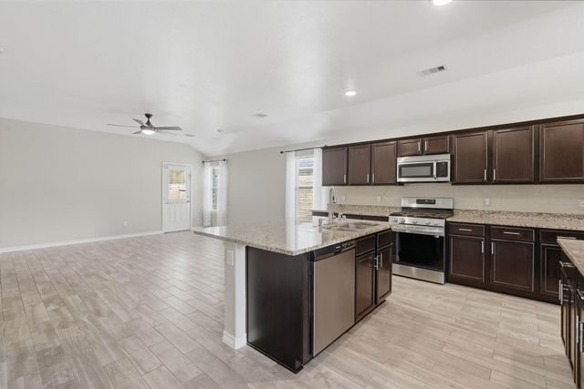 9431 Paloma Creek Drive, Tomball, TX 77375