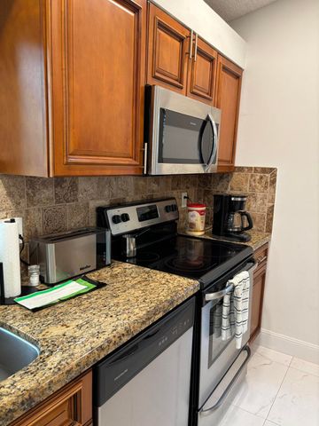 8065 Springtree Road, Boca Raton, FL 33496