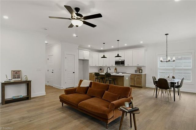 832 Vandar Drive, Winston-salem, NC 27106