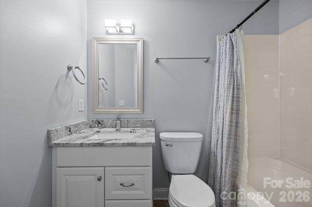 444 Hurston Circle, Charlotte, NC 28208