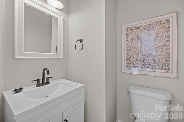 444 Hurston Circle, Charlotte, NC 28208