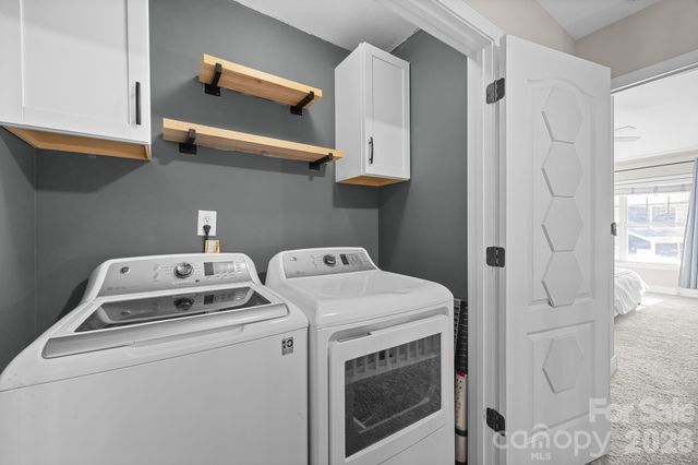 444 Hurston Circle, Charlotte, NC 28208