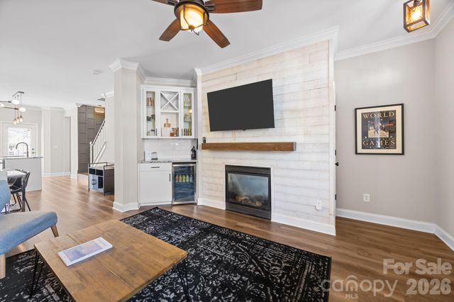 444 Hurston Circle, Charlotte, NC 28208