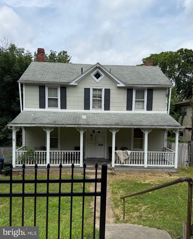 1358 NEWTON ST NE, Washington, DC 20017