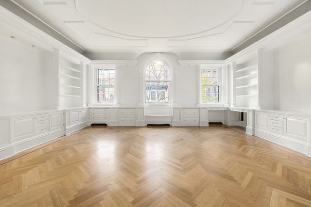 178 E 73rd Street, New York City, NY 10021