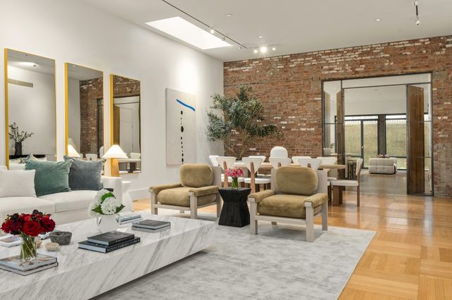 178 E 73rd Street, New York City, NY 10021