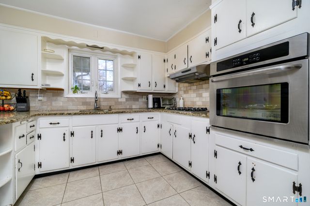 37 Blue Ridge Drive, Stamford, CT 06903